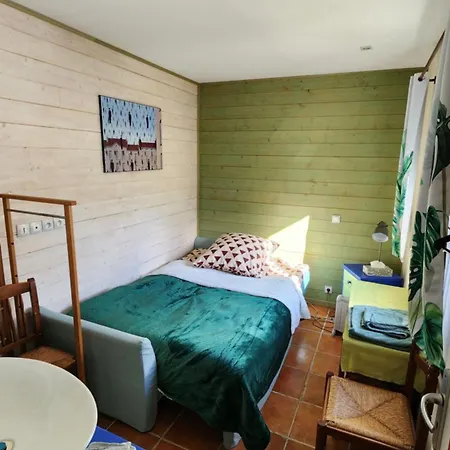 Privatunterkunft L'escale - Private Bed, Shower Room&kitchen *