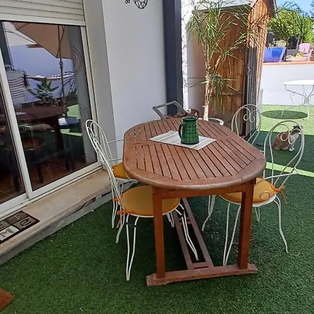 L'escale - Private Bed, Shower & Kitchen
